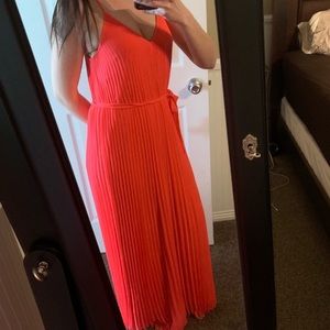 Victoria’s Secret Pink Pleated Maxi Dress - S